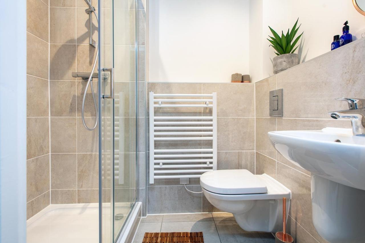 City Centre - Free Parking - Stylish 2 Bedroom Apartment Bristol Eksteriør bilde