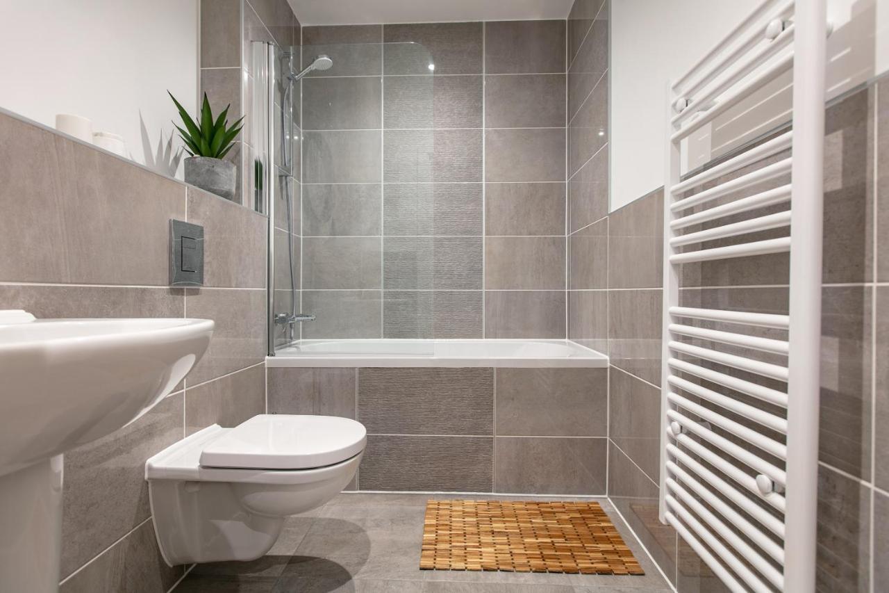 City Centre - Free Parking - Stylish 2 Bedroom Apartment Bristol Eksteriør bilde