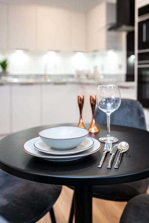 City Centre - Free Parking - Stylish 2 Bedroom Apartment Bristol Eksteriør bilde